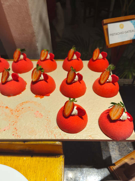 Gastro Embudu Village