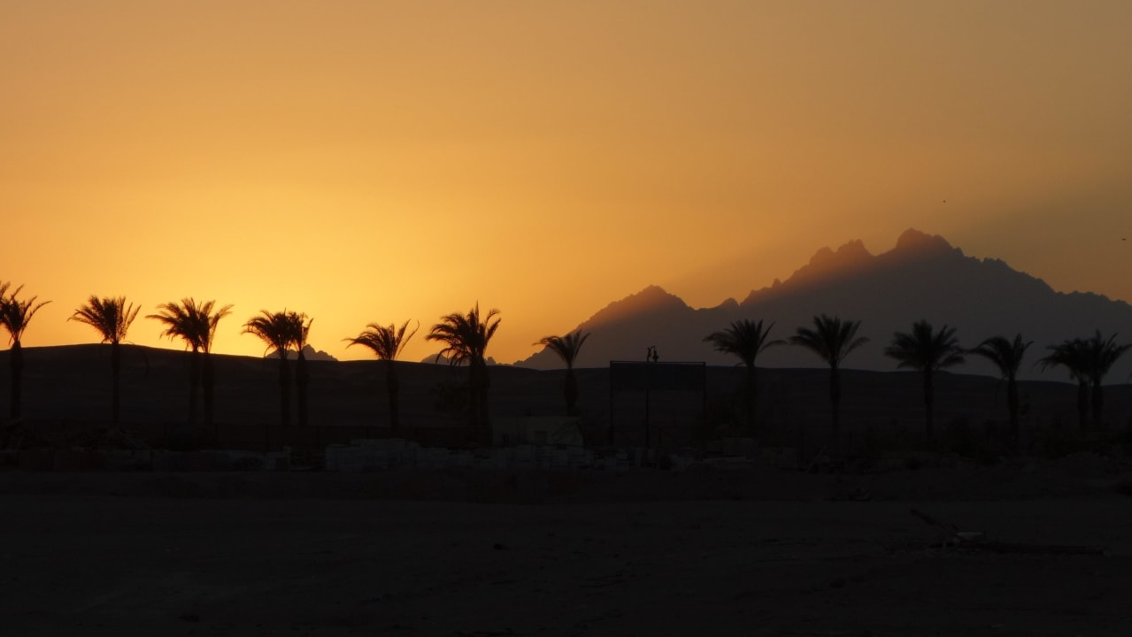 Sonnenuntergang in der Nähe des Hotels Premier Le Reve Hotel & Spa