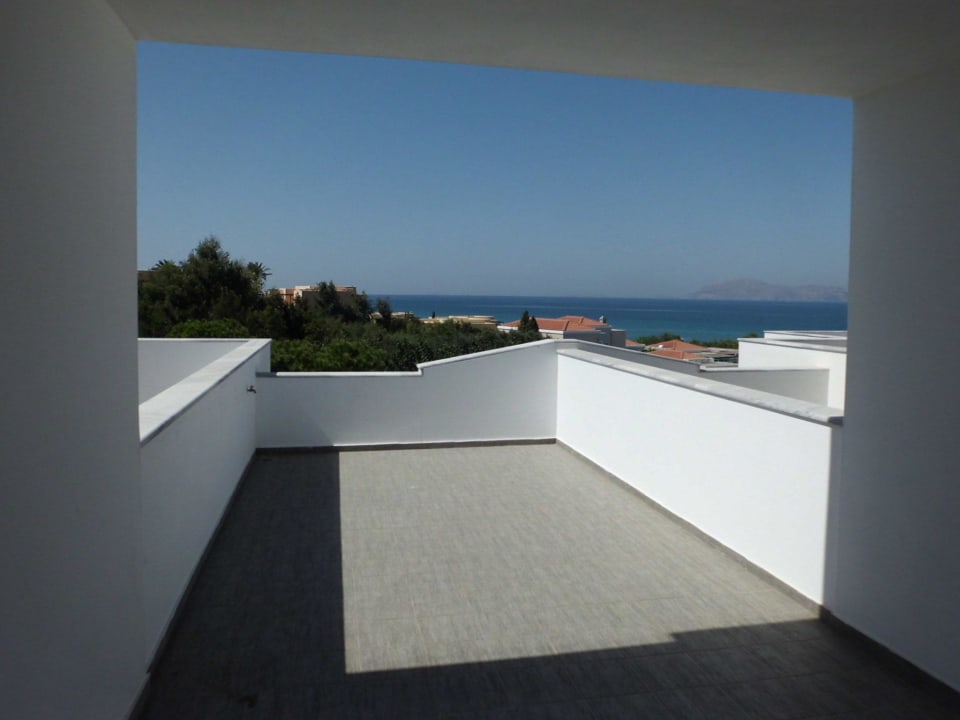 Unsere Dachterrasse mit 30 qm Atlantica Marmari Palace