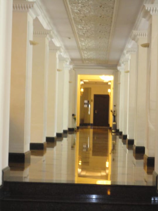 Flur im Eingangsbereich Grand Hotel & SPA Primoretz