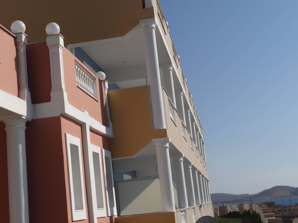 Farbenfroh Athene Palace