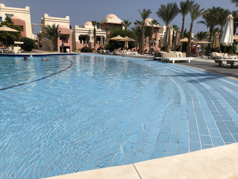 Pool Serenity Alpha Beach