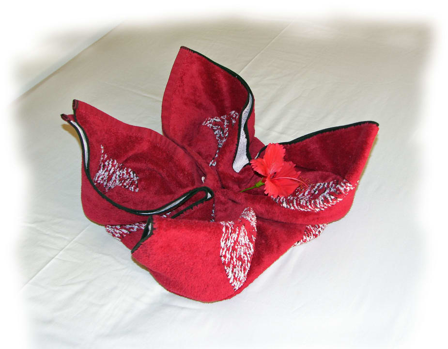 Liebe Zimmerfrau- immer wieder neue Ideen Hotel Riu Touareg