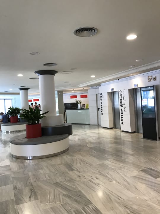 Lobby Artiem Audax