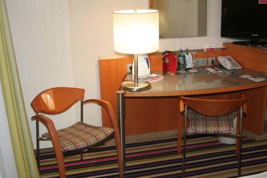 Pokój H+ Hotel Köln Hürth