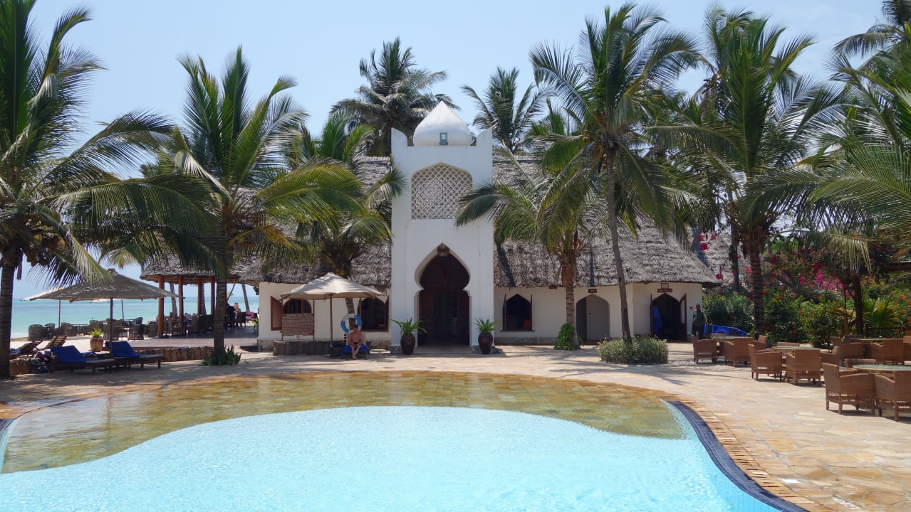 Pool Sultan Sands Island Resort & Spa