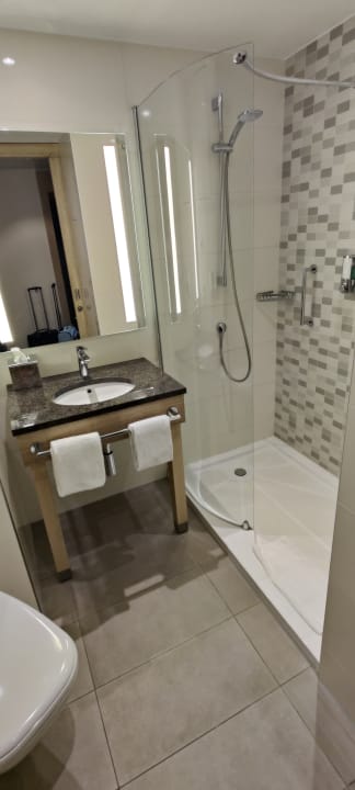 Zimmer Hampton By Hilton Frankfurt Airport