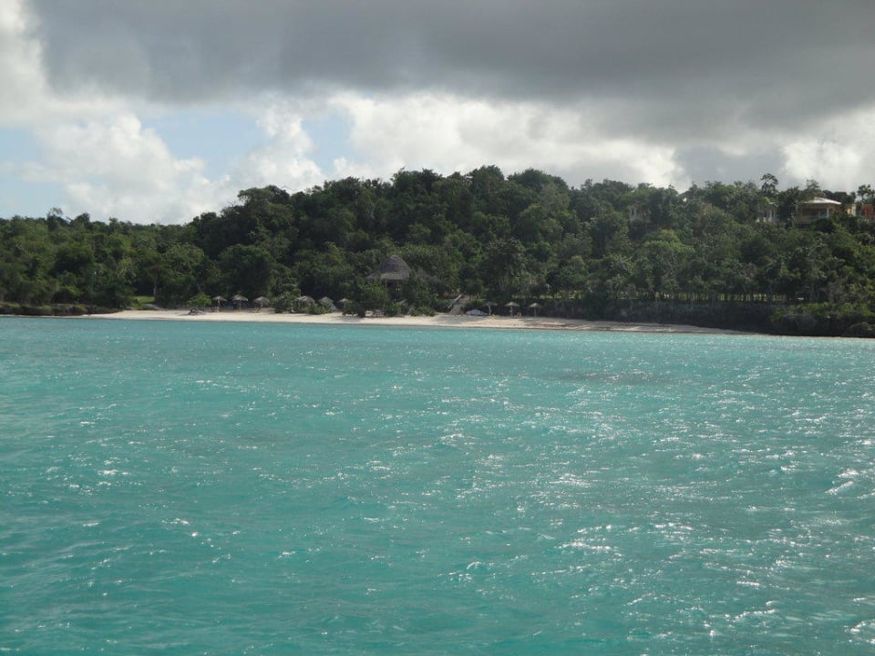 Royal-Strandbereich  vom Meer aus links Royal Service at Paradisus Río de Oro Resort & Spa