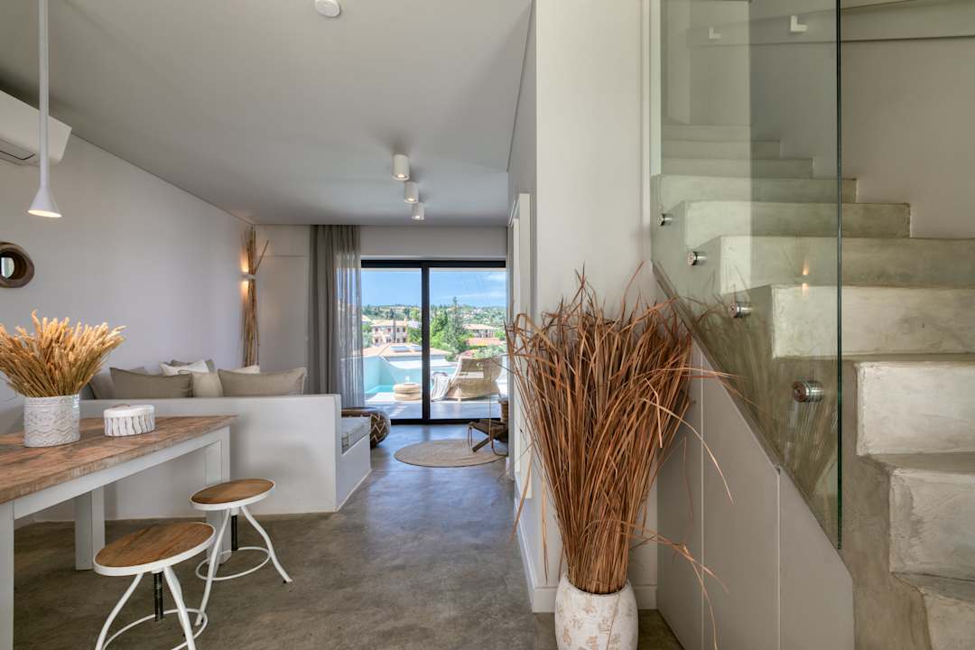 Zimmer Crystal Waters