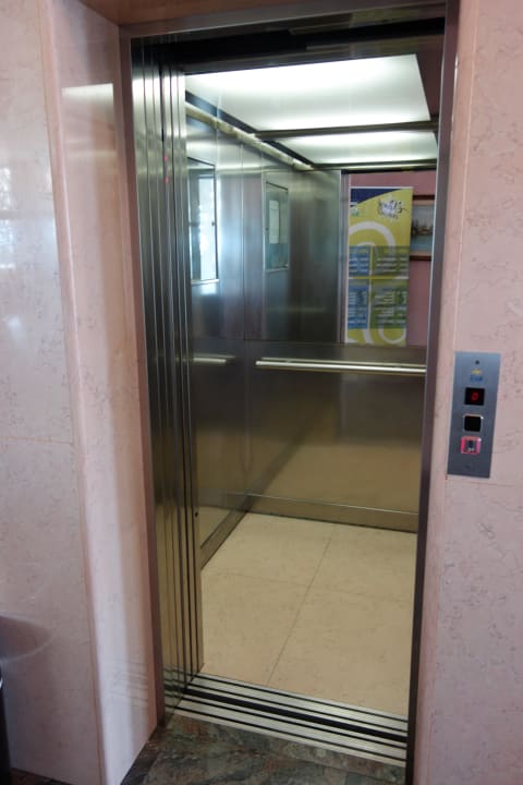 Aufzug, Kinderwaagen/Rollstuhl kein problem Hotel Principe Caorle