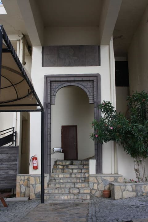 Außen Ladonia Hotels Adakule