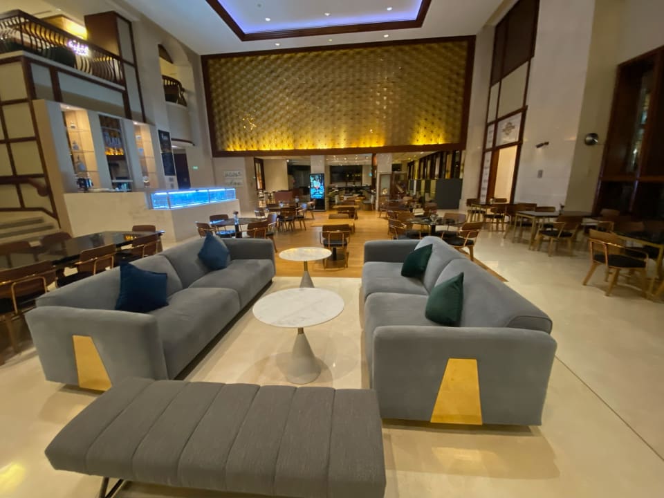 Lobby Crowne Plaza Jumeirah Dubai