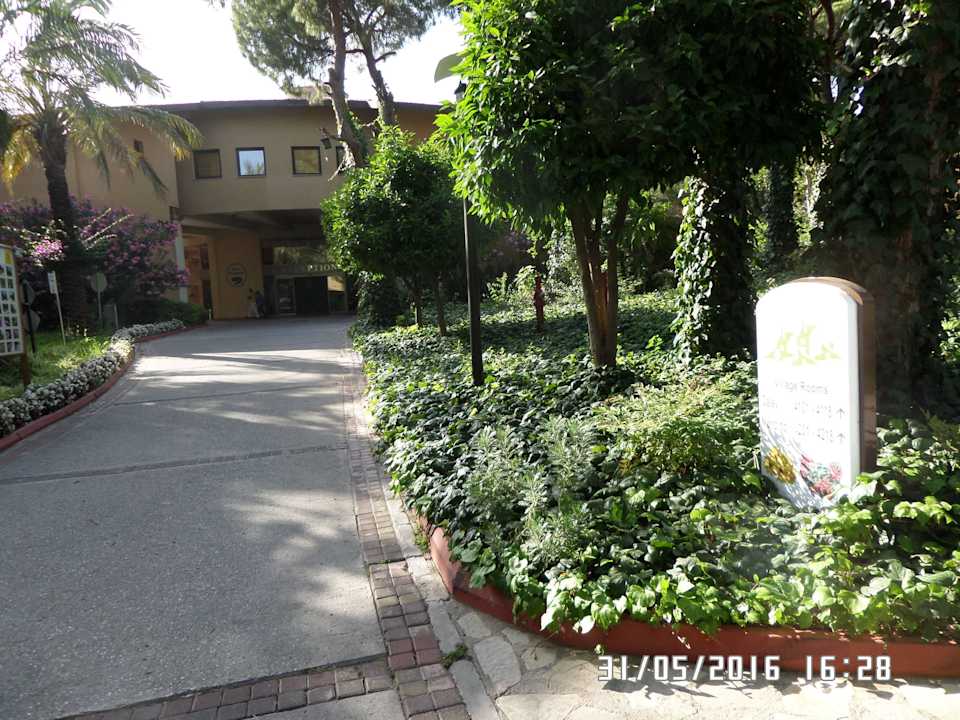 Wir haben gleich neben der Rezeption unser Zimmer  Asteria Family Belek