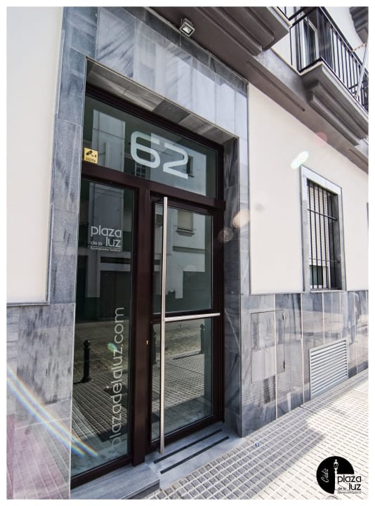 Fachada Apartments Plaza de la Luz Cádiz