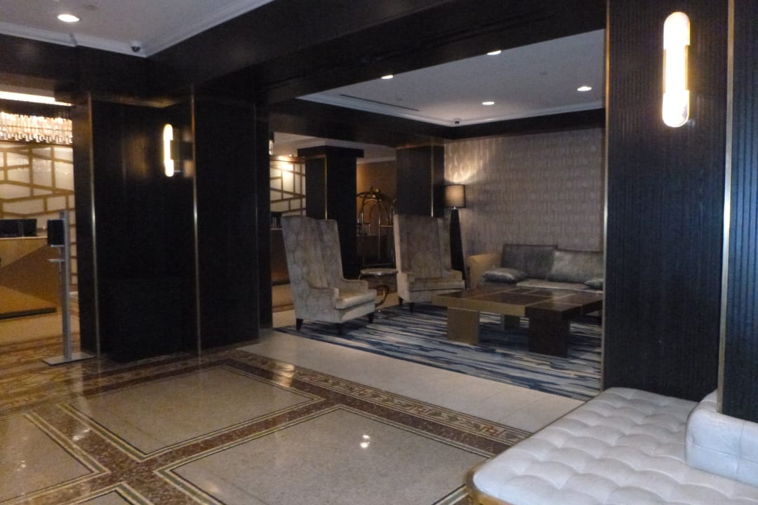 Lobby Martinique New York on Broadway, Curio Collection by Hilton