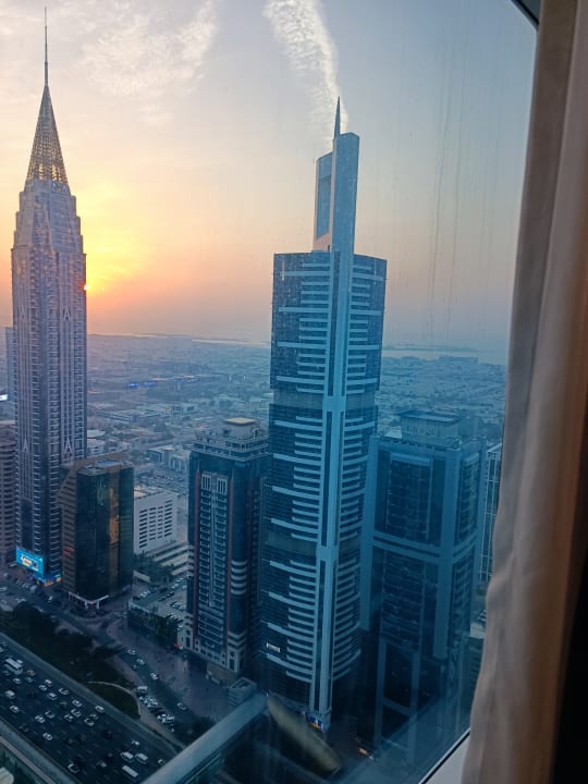 Zimmer Rose Rayhaan by Rotana