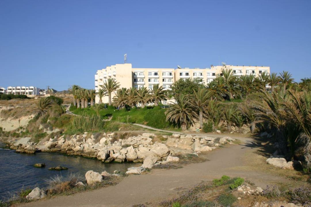 Vom Meer aus gesehen Queen's Bay Hotel