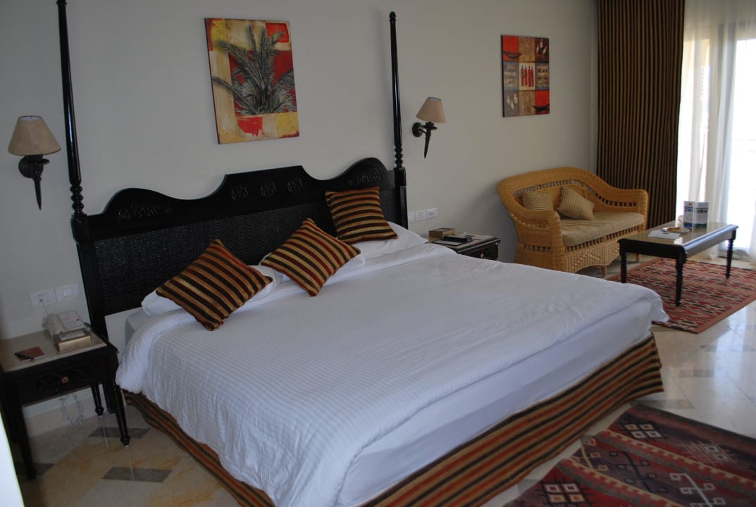 Superbequemes Kingsize-Bett Steigenberger ALDAU Beach Hotel