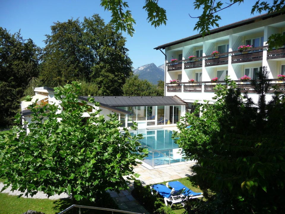 Außenpool Alm- & Wellnesshotel Alpenhof
