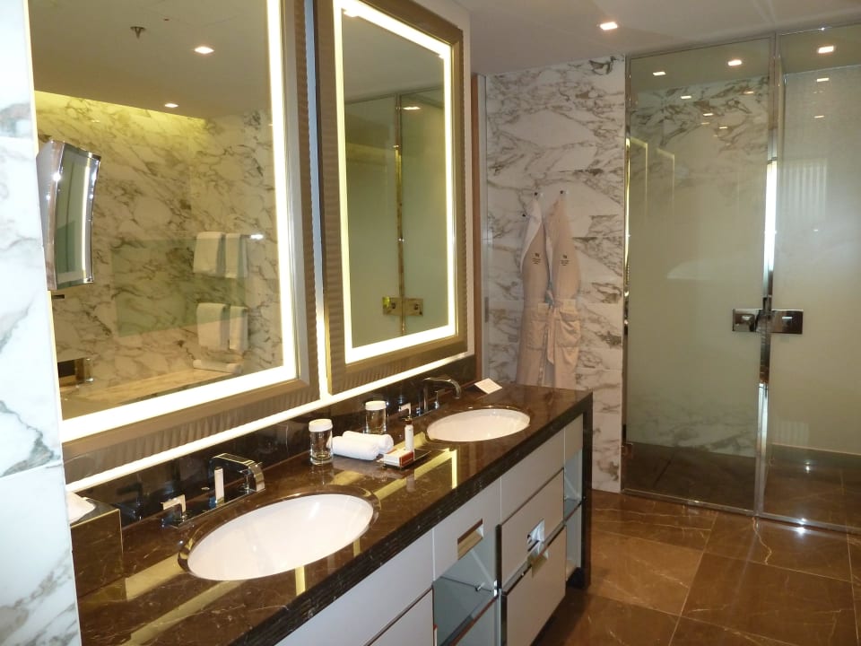 Traumhaftes Badezimmer Waldorf Astoria Berlin