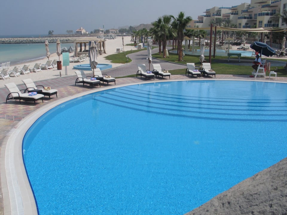 Pool Radisson Blu Resort Fujairah