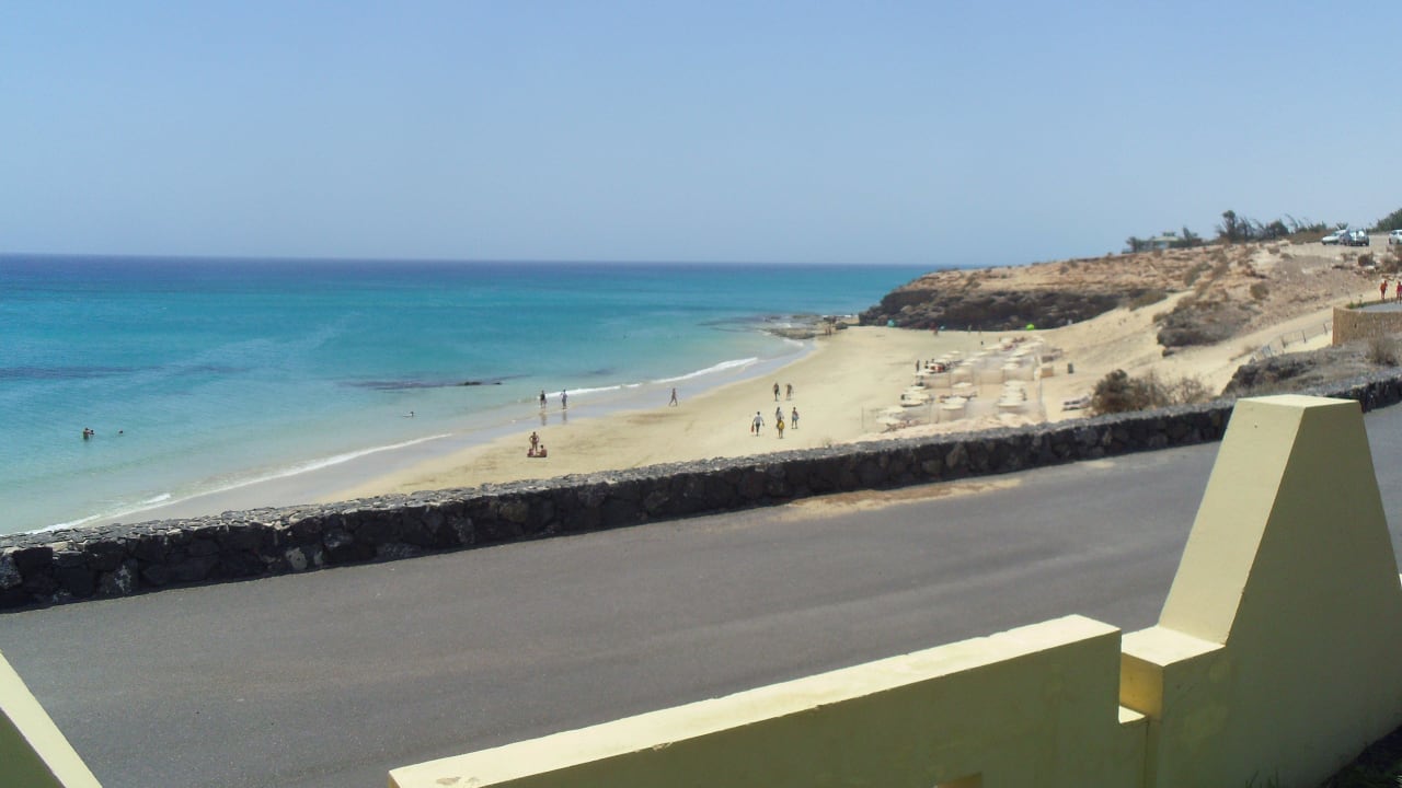 Vue de la plage depuis l'hôtel H10 Tindaya