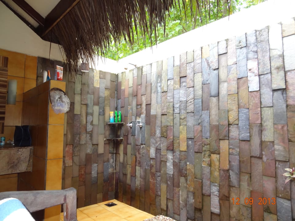 Offenes Bad Filitheyo Island Resort