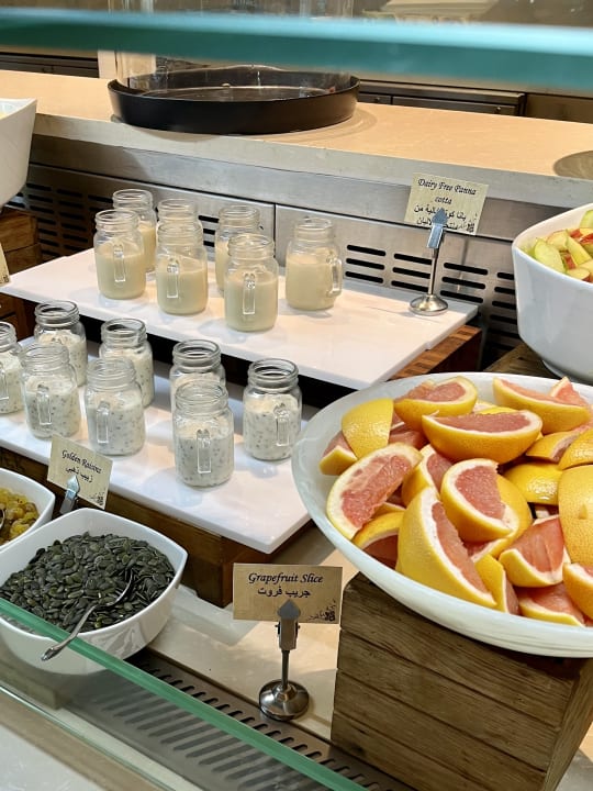 Gastro Saadiyat Rotana Resort &  Villas