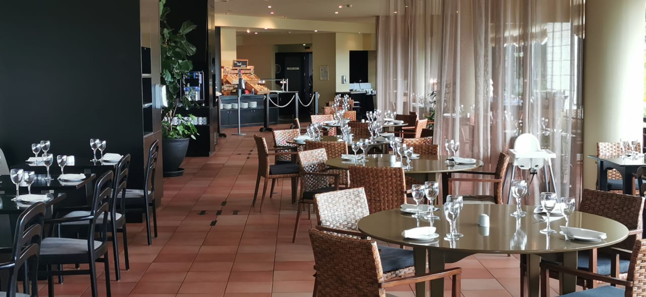 Gastro Calheta Beach