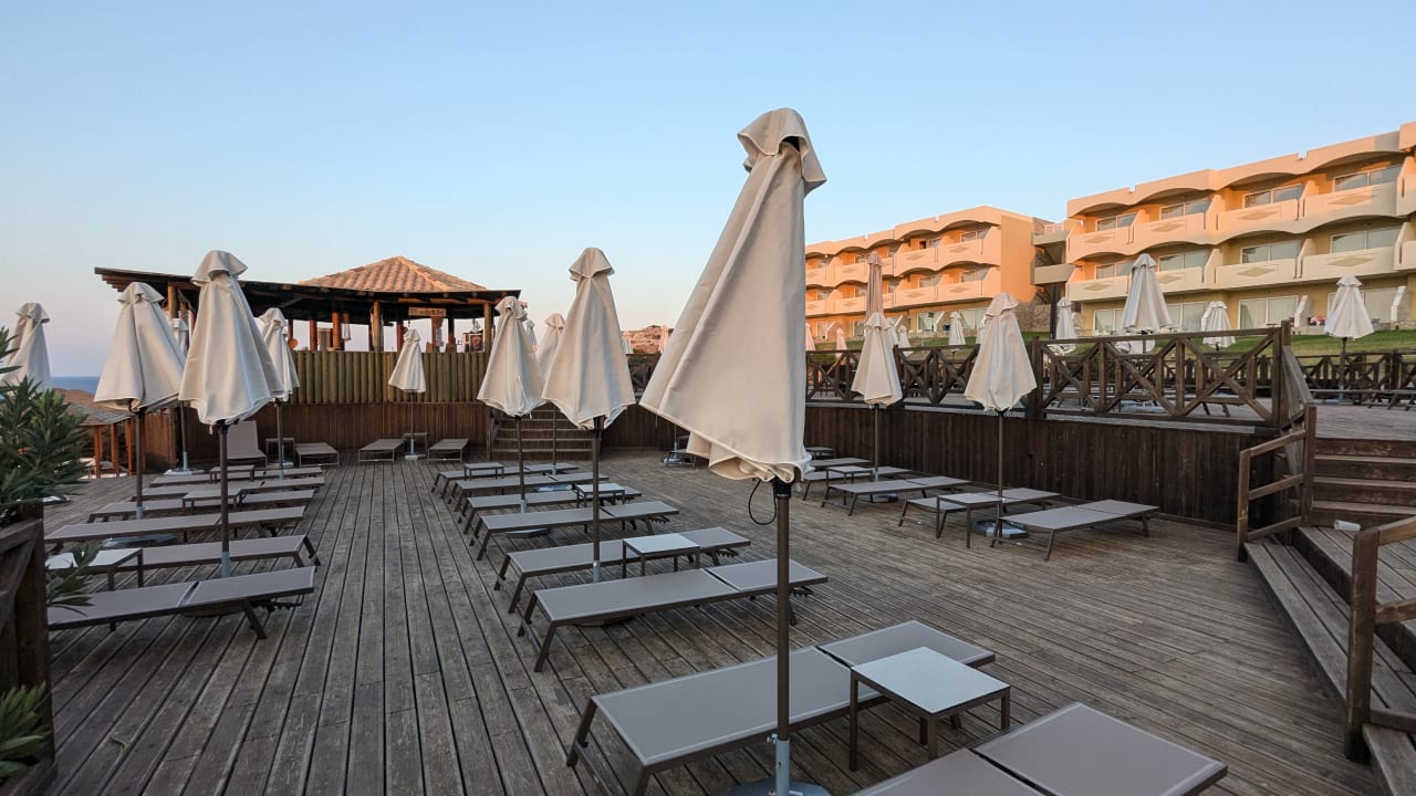 Außenansicht Hotel Kalithea Horizon Royal