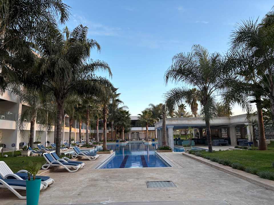 Gartenanlage Zaki Suites Hotel & Spa