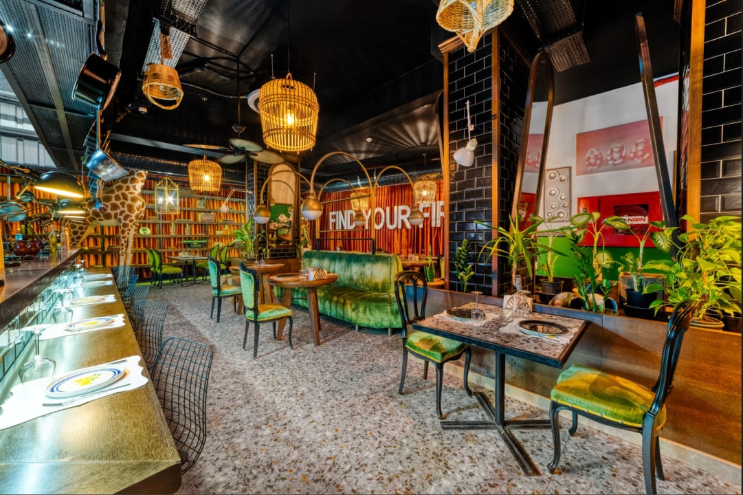 Gastro Anjeliq Downtown Hotel