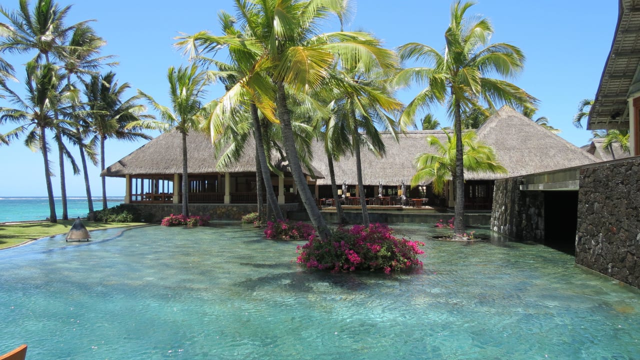 Blick auf das Restaurant Citronelle Constance Belle Mare Plage