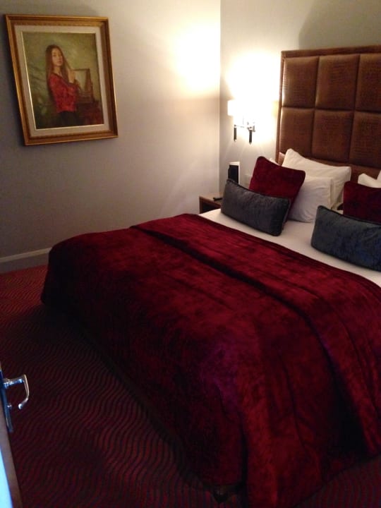 Garnet Suite 805 The May Fair Hotel