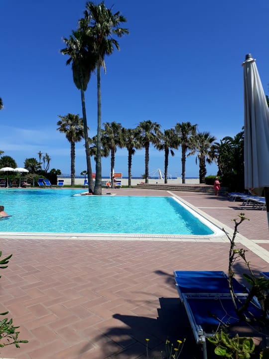 Mit Blick auf den Strand Le Dune Beach Club