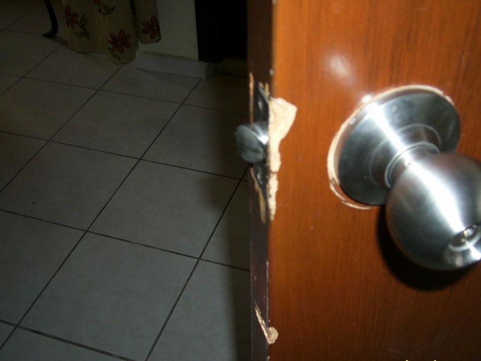 Aufgebrochene Tür Zimmer 1301 Armas Gül Beach