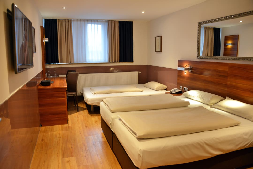 "Zimmer" Arthotel Munich (München) • HolidayCheck (Bayern ...