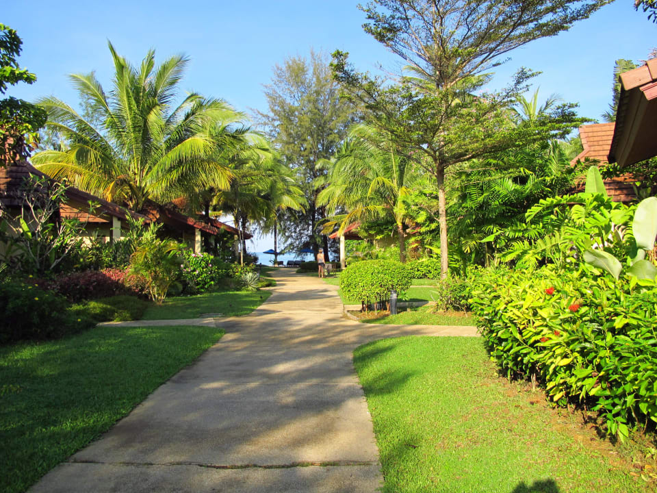 Blick vom Bungalow Hotel Nang Thong Beach Resort 2