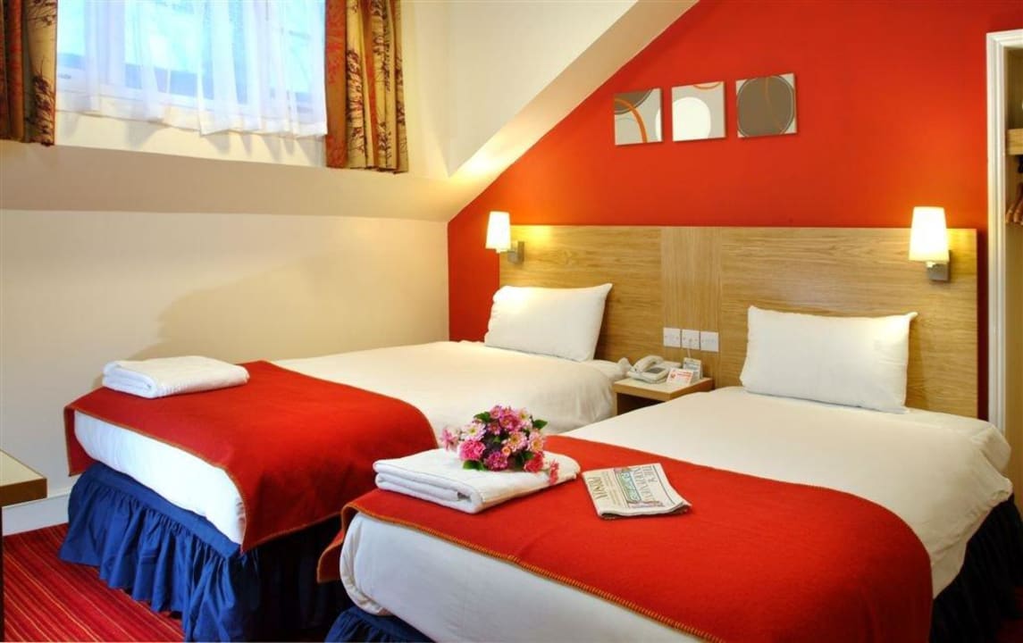 Twin room  Comfort Inn Westminster