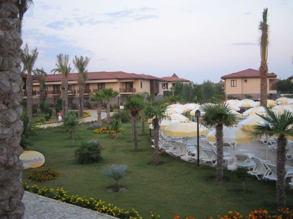Blick vom Hauptrestaurant TUI BLUE Palm Garden
