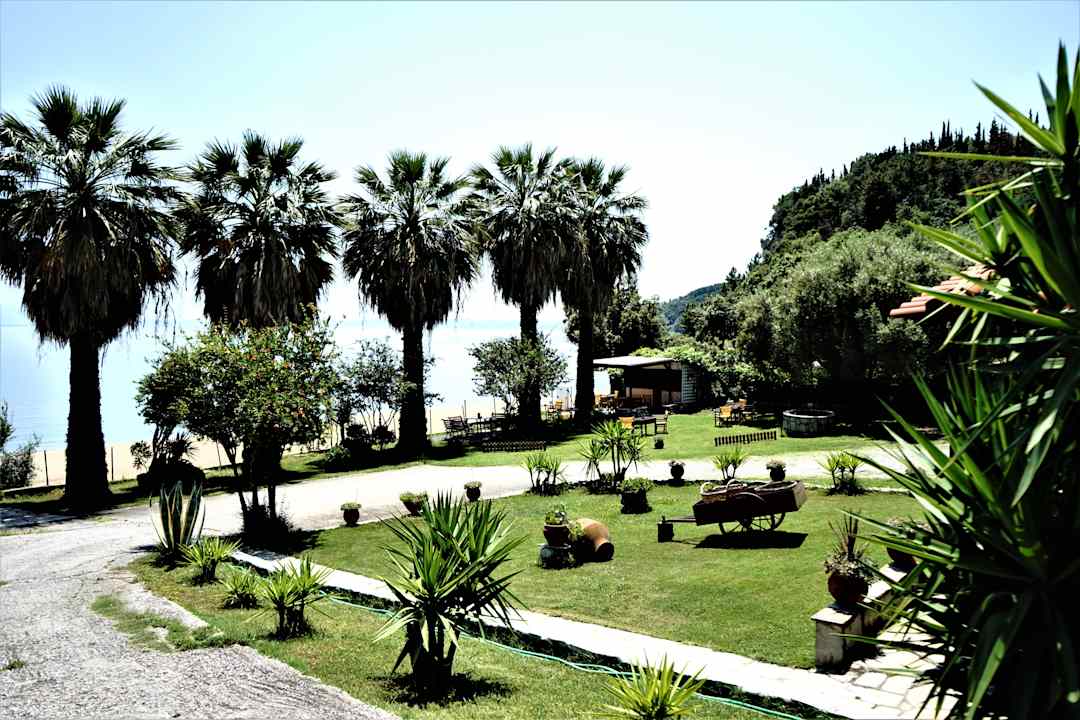 Gartenanlage Pension Karvounoskala