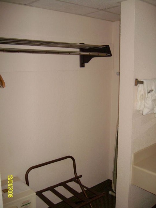 Hotelzimmer (2) University Inn Hotel