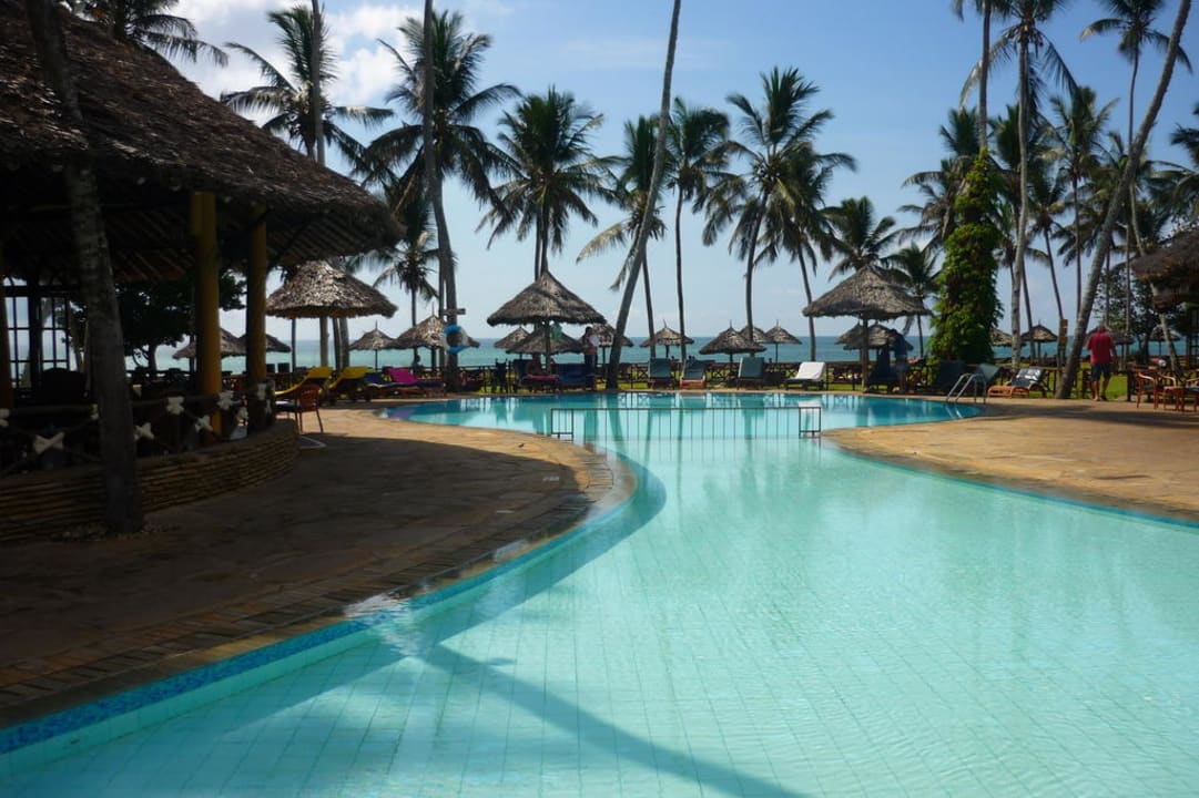 Paradise-Pool Neptune Paradise Beach Resort & Spa