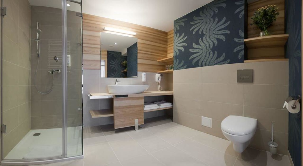 Bathroom Hotel Willa Port Conference Resort & Spa