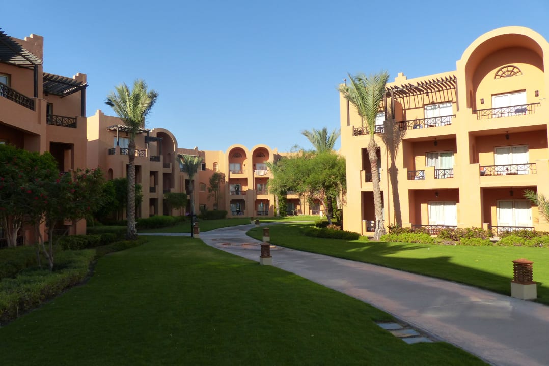 Ganz oben die 2 Bögen..da waren wir Stella Beach Resort & Spa Makadi Bay