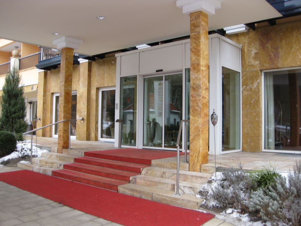 Eingang Hotel Gran Belveder