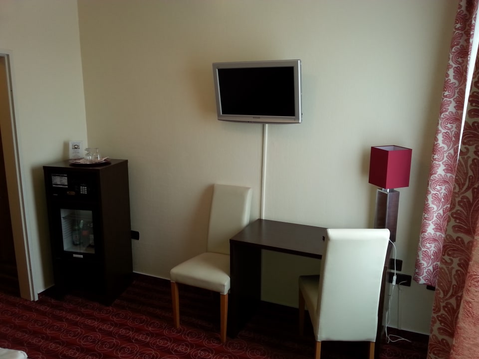 Zimmer NP Hotel Königshof