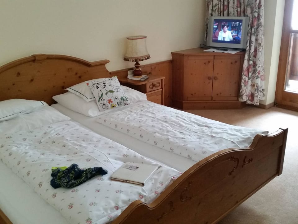 TV neben dem Bett Natur- & Alpinhotel Post