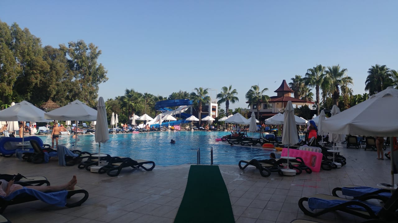 Pool Bella Resort & Spa