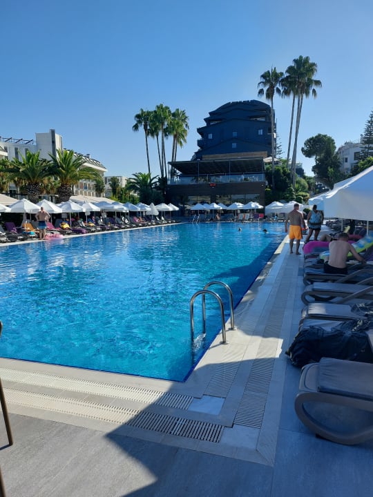 Pool Hotel Thalia Unique